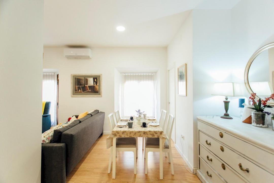 Bright And Comfortable- 2D 2B- Conde De Torrejon Seville Exterior photo